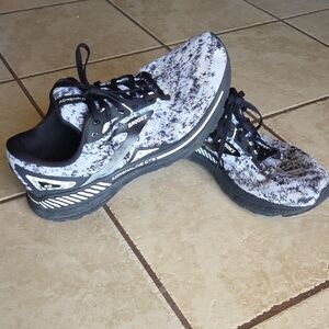 Brooks Adrenaline Women's Running Shoes - Black & White Knit